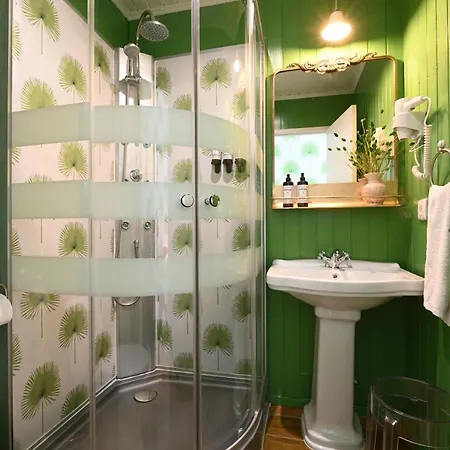 Flores 105 Πανσιόν 3*