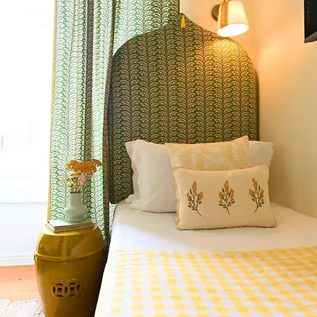 Flores 105 Gasthof Lissabon