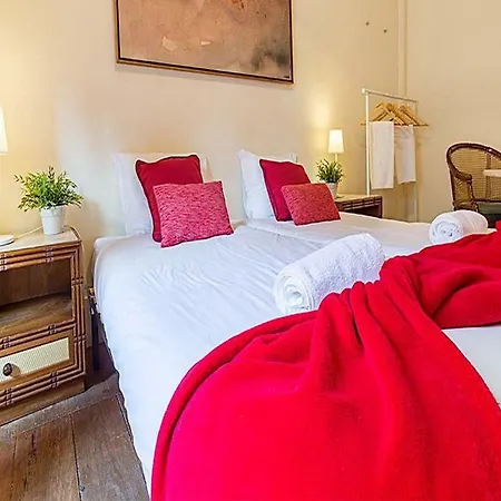 Flores 105 Pensionat