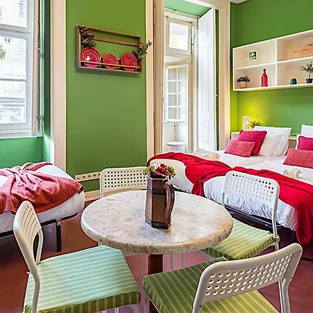 Flores 105 3* 리스본