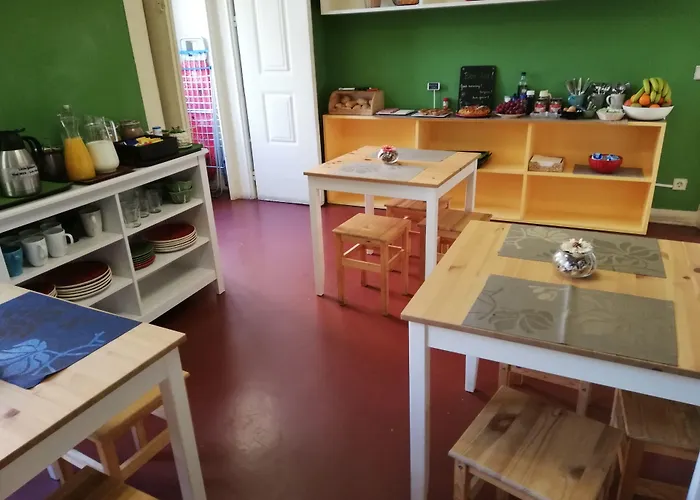 Flores 105 Pensionat 3*