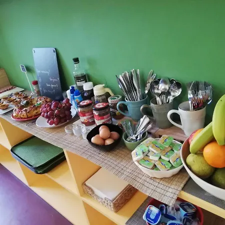 Gasthuis Flores 105 Lissabon